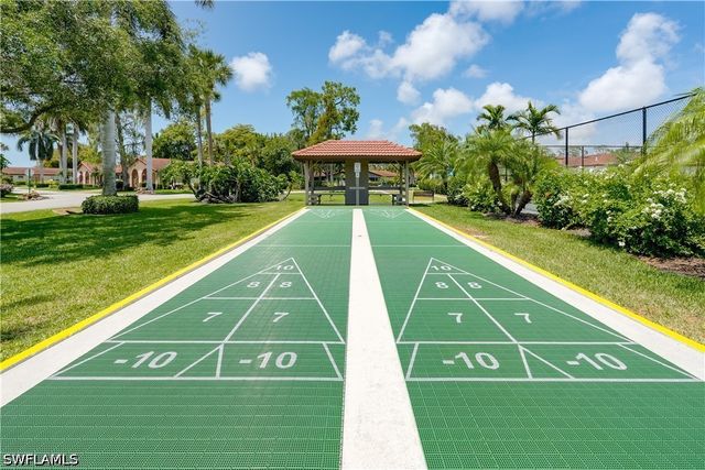 1084 Forest Lakes DR 7205, Naples, FL 34105