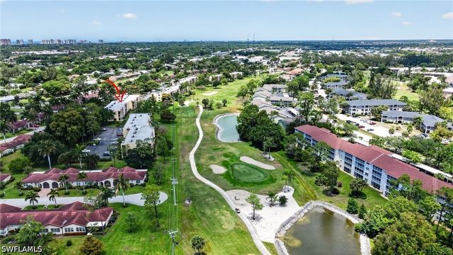 1084 Forest Lakes DR 7205, Naples, FL 34105