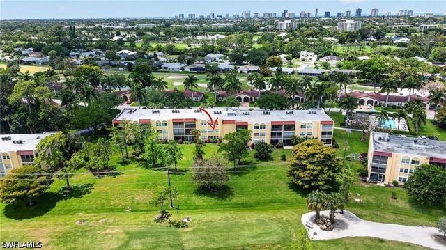 1084 Forest Lakes DR 7205, Naples, FL 34105