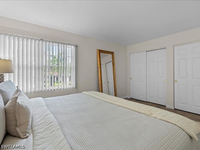1084 Forest Lakes DR 7205, Naples, FL 34105