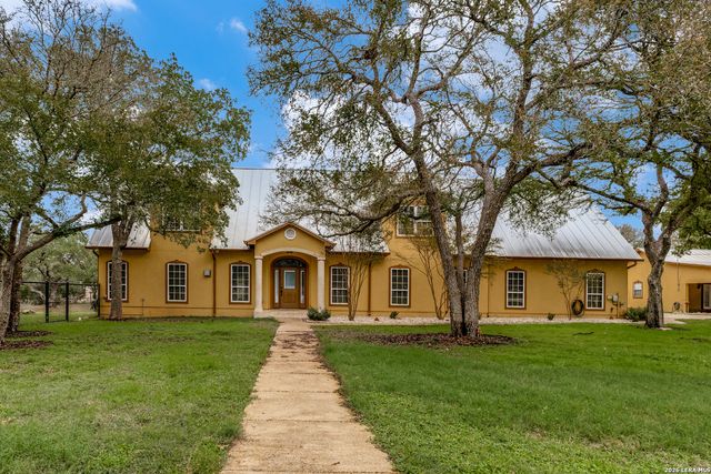 210 Yucca Cnyn, Spring Branch, TX 78070