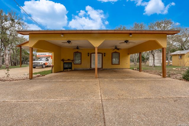 210 Yucca Cnyn, Spring Branch, TX 78070