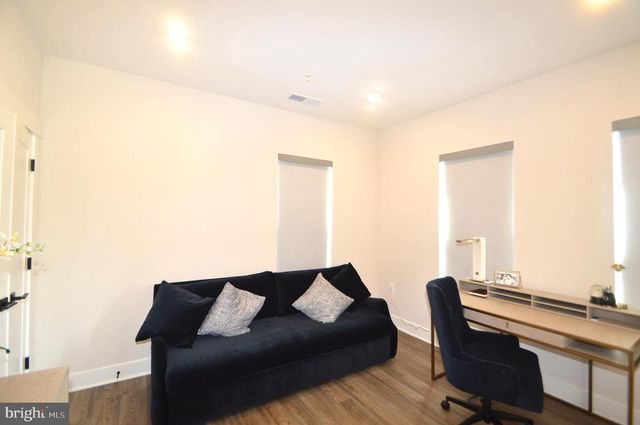 22790 TAWNY PINE SQ, Ashburn, VA 20148