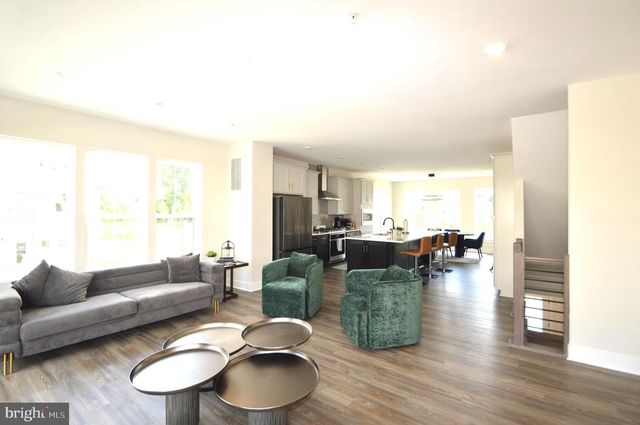 22790 TAWNY PINE SQ, Ashburn, VA 20148