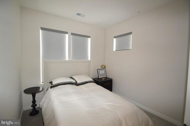 22790 TAWNY PINE SQ, Ashburn, VA 20148