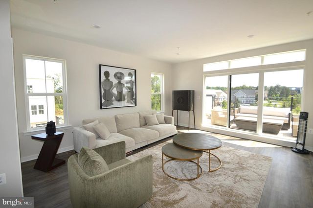 22790 TAWNY PINE SQ, Ashburn, VA 20148