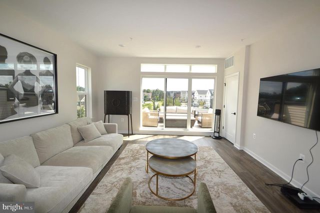 22790 TAWNY PINE SQ, Ashburn, VA 20148