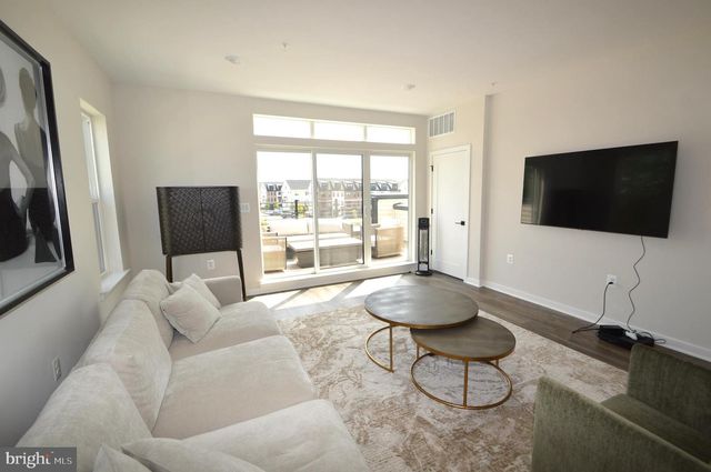 22790 TAWNY PINE SQ, Ashburn, VA 20148