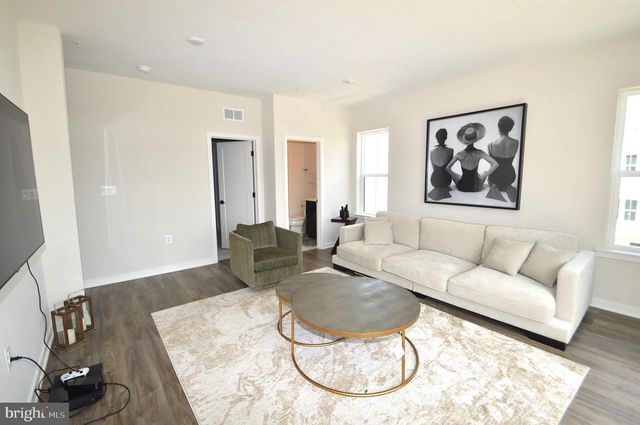 22790 TAWNY PINE SQ, Ashburn, VA 20148