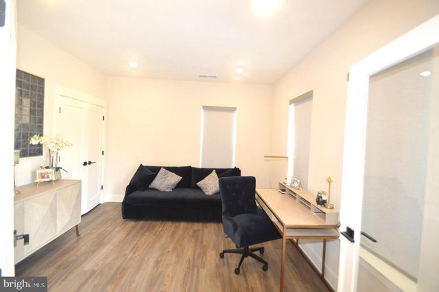 22790 TAWNY PINE SQ, Ashburn, VA 20148