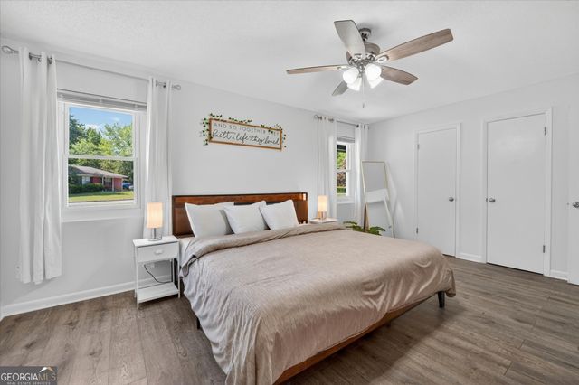 244 Deerwood Drive, Hinesville, GA 31313
