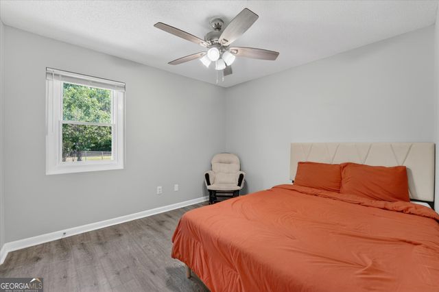 244 Deerwood Drive, Hinesville, GA 31313