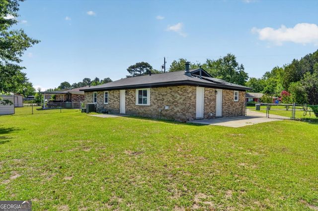 244 Deerwood Drive, Hinesville, GA 31313