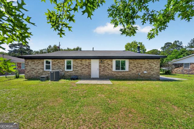 244 Deerwood Drive, Hinesville, GA 31313