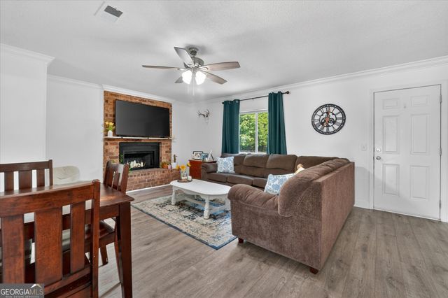 244 Deerwood Drive, Hinesville, GA 31313