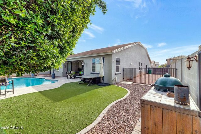 18340 W ONYX Avenue, Waddell, AZ 85355