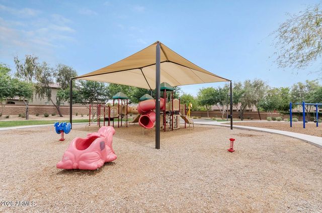 18340 W ONYX Avenue, Waddell, AZ 85355