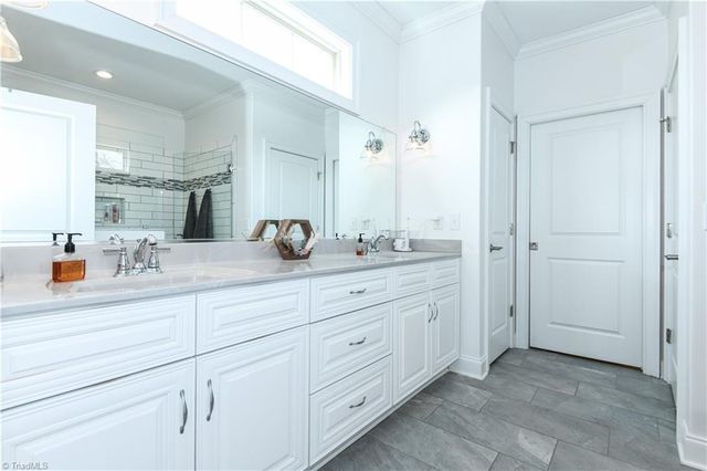 402 Kingsbridge Court, Greensboro, NC 27455