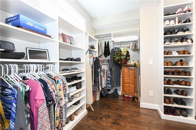 402 Kingsbridge Court, Greensboro, NC 27455