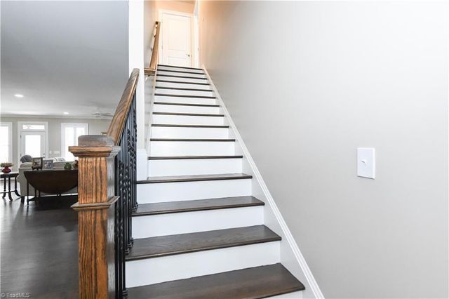 402 Kingsbridge Court, Greensboro, NC 27455