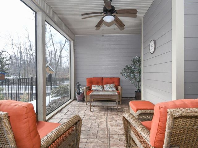 402 Kingsbridge Court, Greensboro, NC 27455