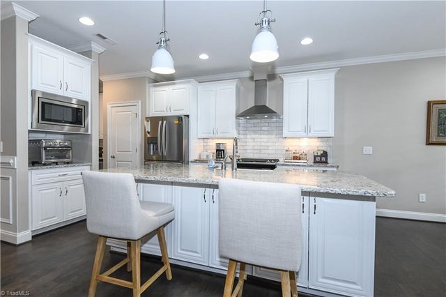 402 Kingsbridge Court, Greensboro, NC 27455