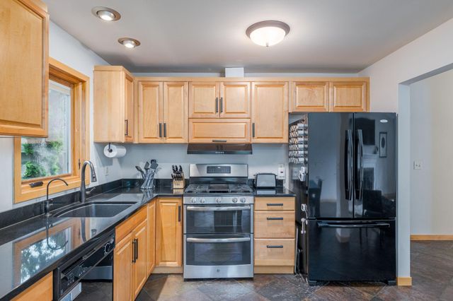 2840 Mayflower Avenue, Minnetonka, MN 55305