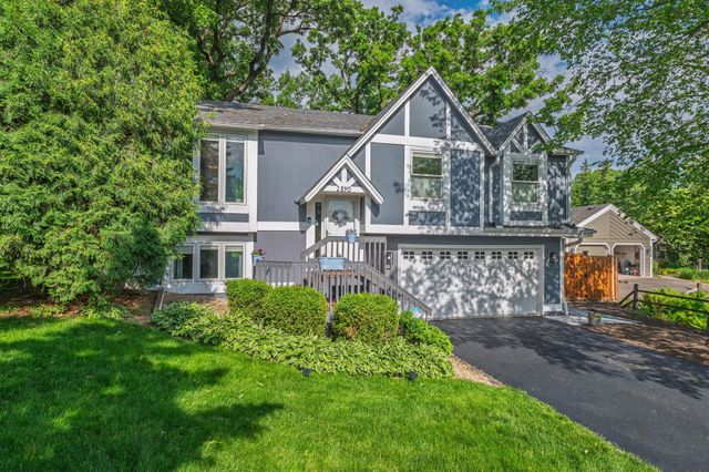 2840 Mayflower Avenue, Minnetonka, MN 55305