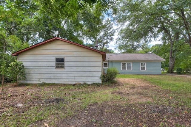 112 Smallridge Street, Aiken, SC 29803