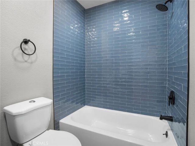 2402 W Sunrise Drive, Rialto, CA 92377