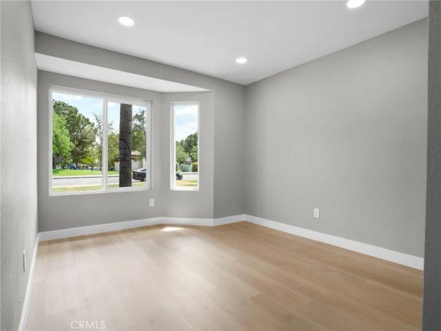 2402 W Sunrise Drive, Rialto, CA 92377