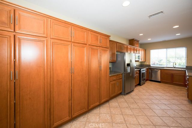 27933 Sirani Court, Valencia, CA 91355