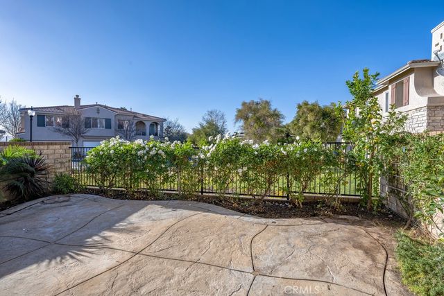 27933 Sirani Court, Valencia, CA 91355