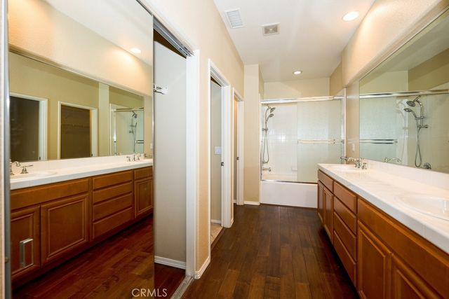 27933 Sirani Court, Valencia, CA 91355