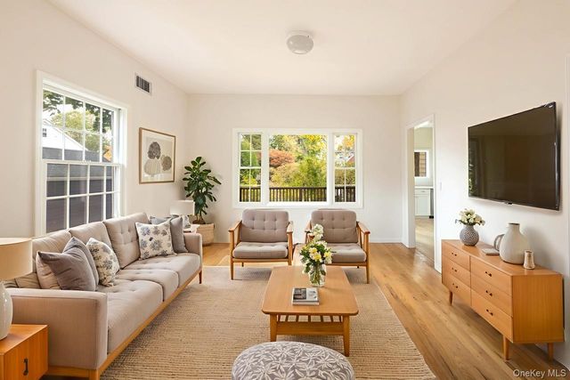 13 McClelland Avenue, Dobbs Ferry, NY 10522