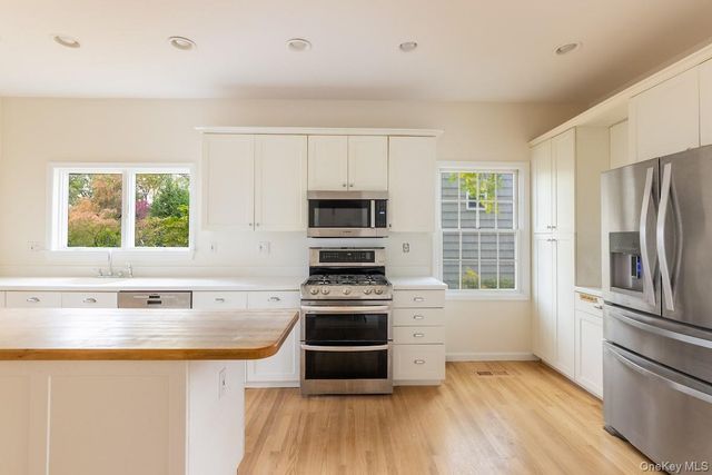 13 McClelland Avenue, Dobbs Ferry, NY 10522