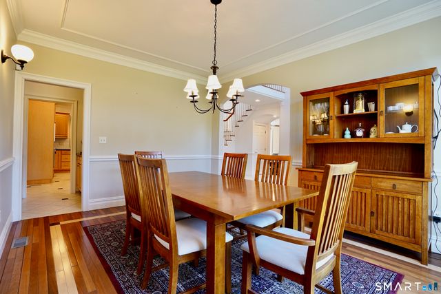 10 Whispering Hollow Court, Cheshire, CT 06410