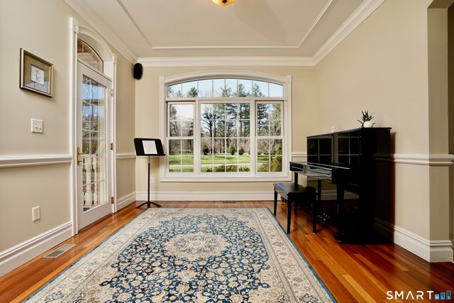 10 Whispering Hollow Court, Cheshire, CT 06410