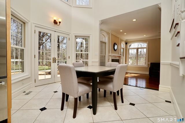 10 Whispering Hollow Court, Cheshire, CT 06410