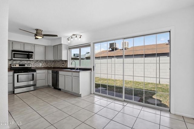 2033 N 87th Way, Scottsdale, AZ 85257