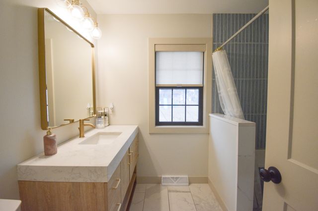 8634 Monfort Drive, St. John, IN 46373