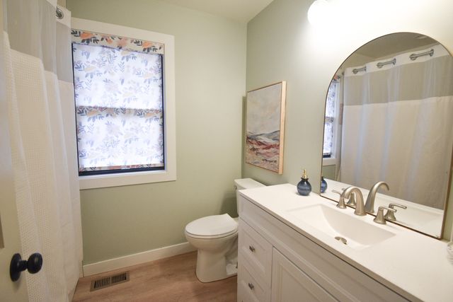 8634 Monfort Drive, St. John, IN 46373