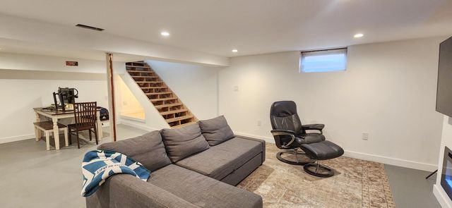 8634 Monfort Drive, St. John, IN 46373