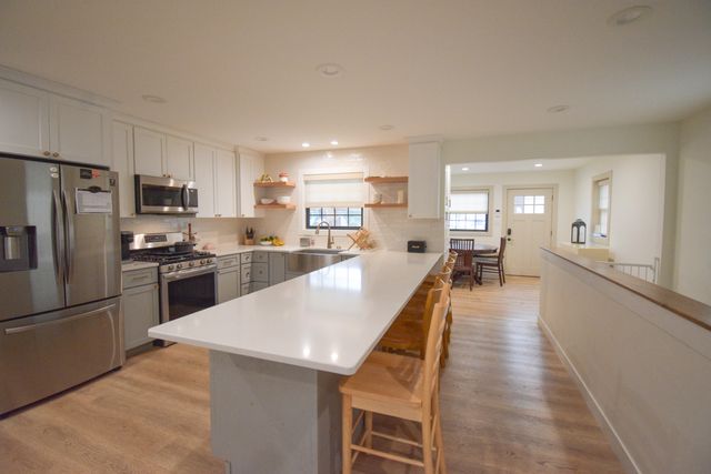 8634 Monfort Drive, St. John, IN 46373