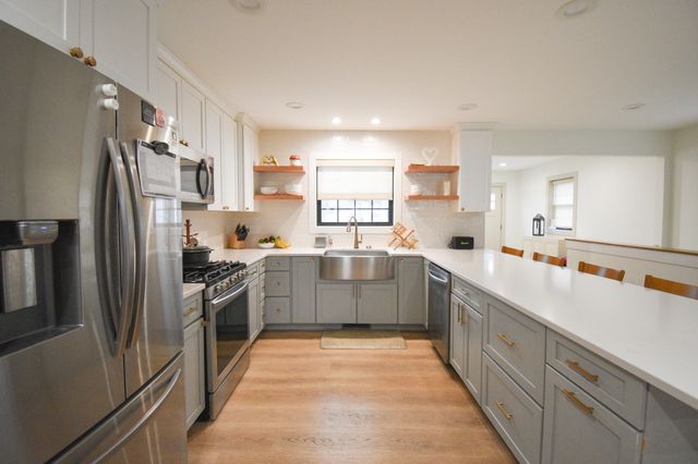 8634 Monfort Drive, St. John, IN 46373