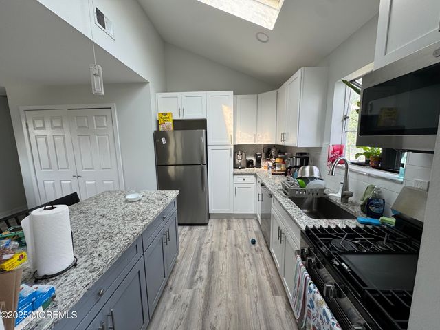 9 Kearney Street A, Keyport, NJ 07735