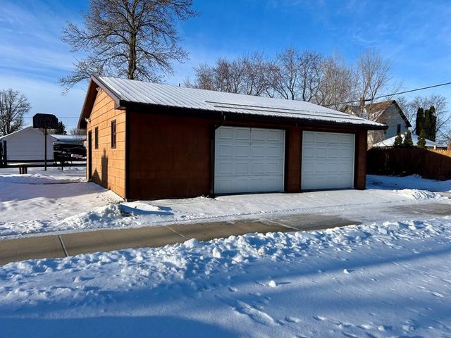 501 3rd Street SE, Wadena, MN 56482