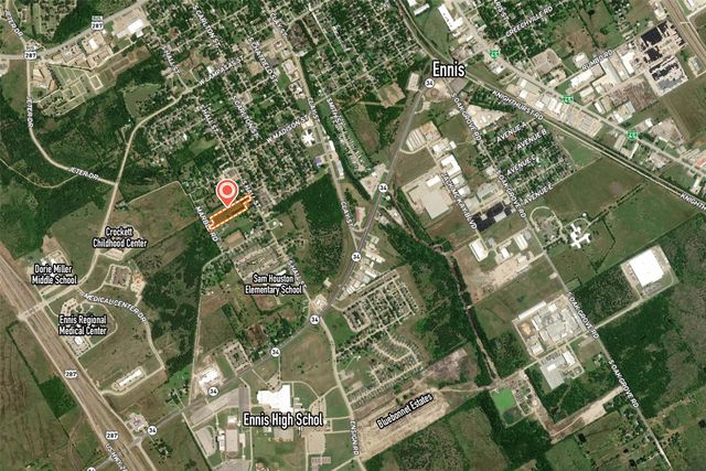 000 Santa Fe Drive, Ennis, TX 75119
