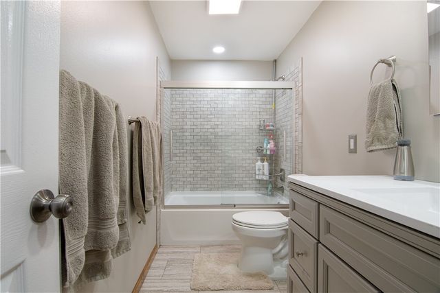 123 Rembrandt Dr, Twp Of But Se, PA 16002