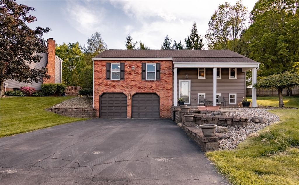 123 Rembrandt Dr, Twp Of But Se, PA 16002